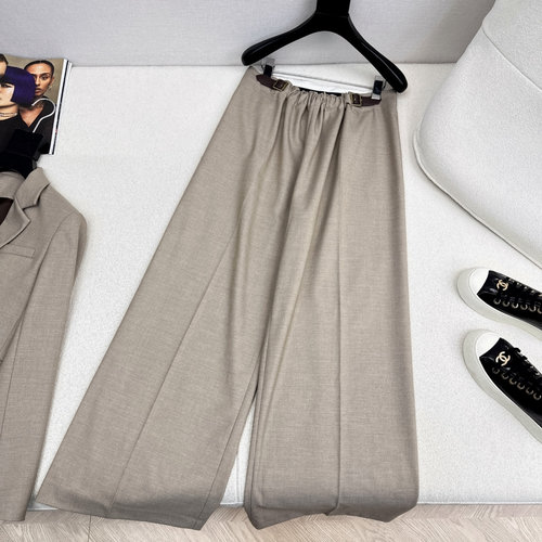 Loewe Stylish Two-piece Suit with Belt Decoration