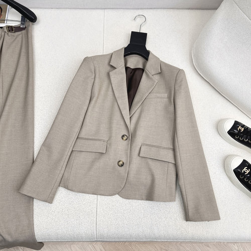 Loewe Stylish Two-piece Suit with Belt Decoration