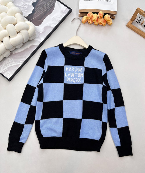 Louis Vuitton Stylish Checkered Knit Top with Color Contrast and Soft Material