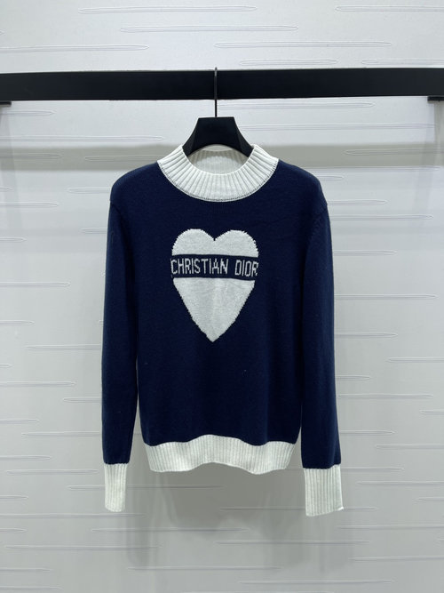 Dior Hooked Letter Knit Sweater with Heart Decoration, Soft and Elegant