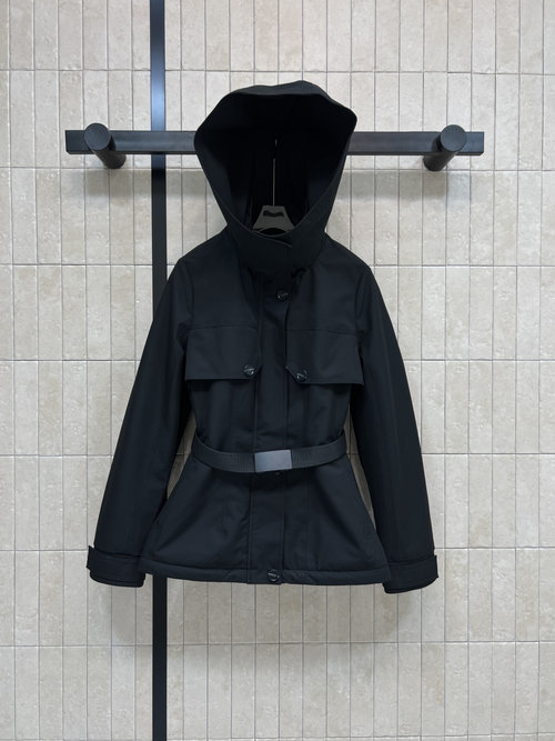 Dior Utility-style Hooded Collar Jacket for Versatile Outfits