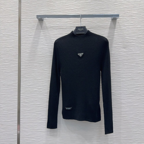 Prada New Stylish Base Layer with Soft Elasticity and Innovative Fabric