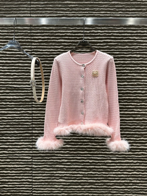 Loewe Loew-inspired Hem-spliced Collar Cardigan with Belt