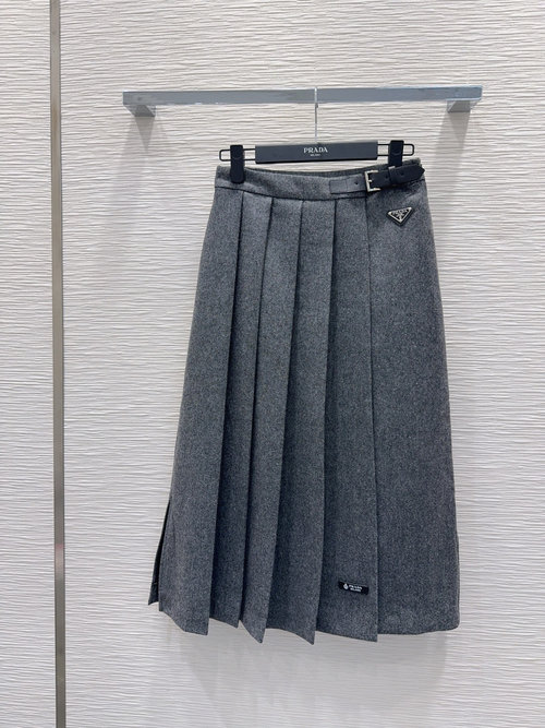 Prada Graceful Pleated Long Skirt for Daily Wear and Work