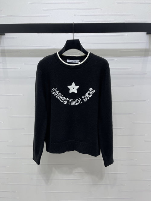 Dior Sophisticated Contrast Round-neck Knit Long-sleeve Sweater with Embroidered Logo