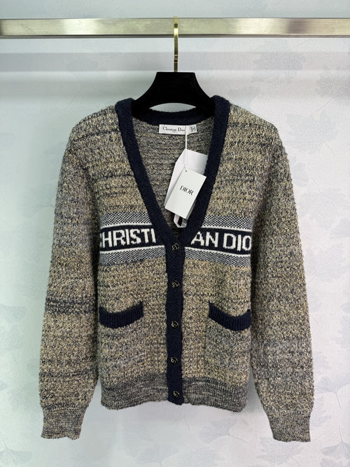 Dior V-Neck Cardigan with Classic Logo Embroidery, Soft and Warm, Easy to Wear