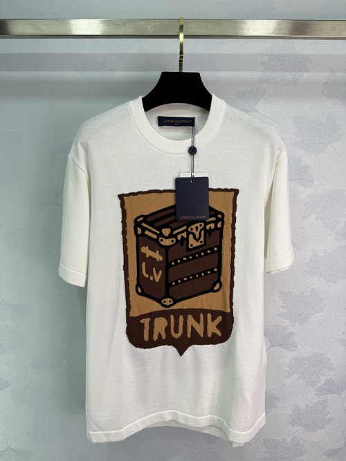 Louis Vuitton Comfy Cotton Short Sleeve with Classic Trunk Print and Logo