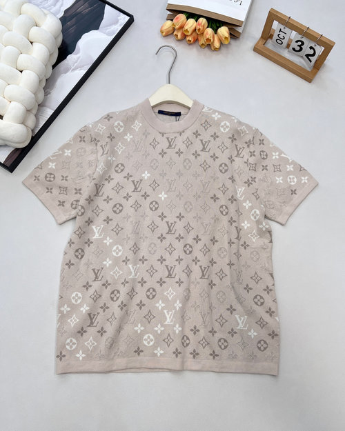 Louis Vuitton Letter Embroidered Knitted Short Sleeve: Custom Cotton Yarn, Soft and Comfortable, Four - leaf Clover Pattern