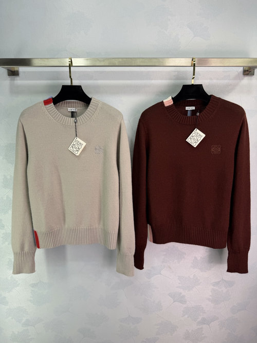 Loewe Classic Woolen Sweater with Logo Embroidery, Comfortable to Wear