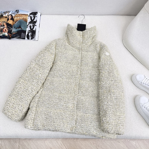 Moncler Custom Woven Fabric Down Jacket Filled with 90% White Goose Down