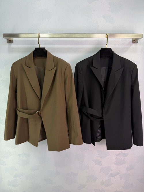 Loewe Belted Blazer with Wide Waistband for a Contemporary Look
