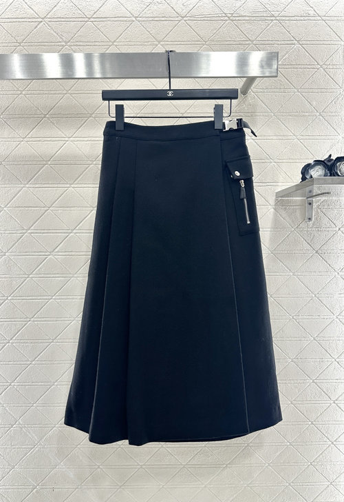 Prada Customized Woolen Pleated Skirt with Buckle Belt
