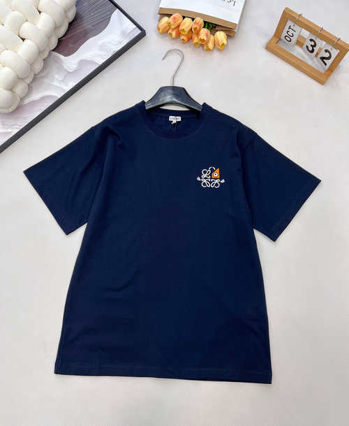 Louis Vuitton Louis Wain Co-branded Cotton Short-Sleeve T-Shirt with Black Cat Logo Embroidery