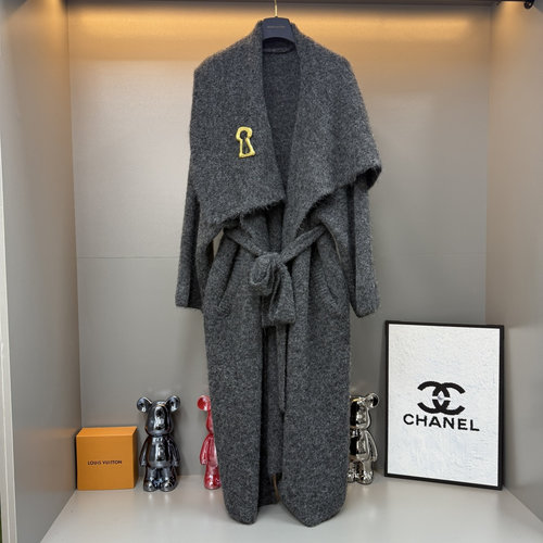 Schiaparelli Lazy-Style Knit Bathrobe Sweater Coat in Gray