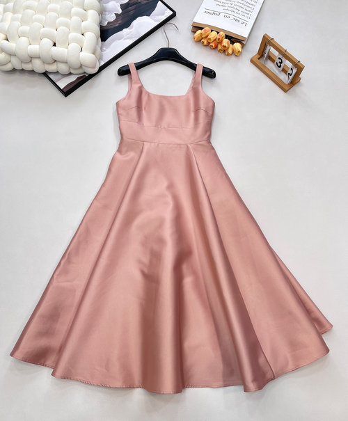 Dior Sling Bow Waist-Contracted Long Dress with Matte Satin, Vintage and Graceful