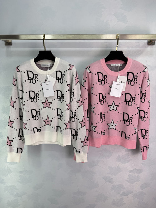 Dior Star Logo Knit Sweater with Ribbed Cuffs for Slimming