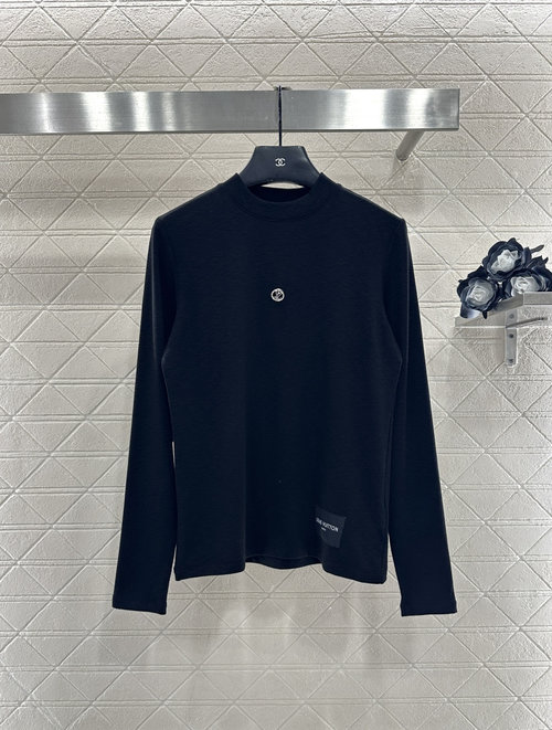 Louis Vuitton Solid Color Round Neck Base Shirt with Logo and Pin, Comfortable for Daily Wear