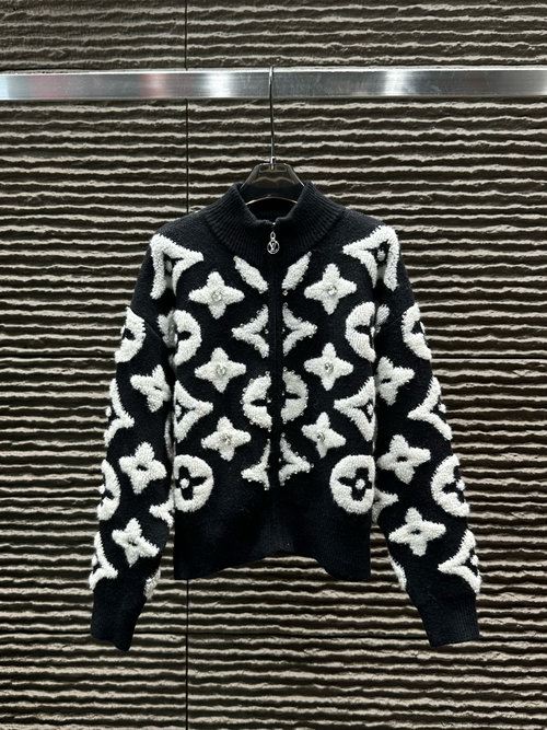 Louis Vuitton New Arrival: Three - Dimensional Towel Embroidery Studded Zipper Cardigan with Realistic Photos
