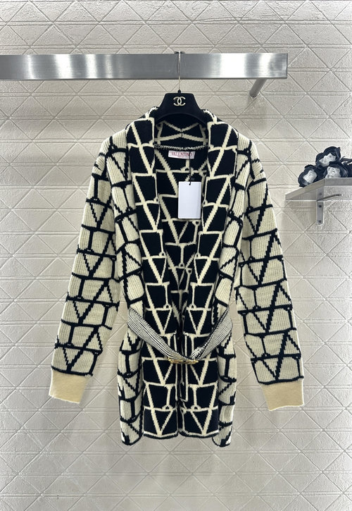 Valentino Black - White or Gray - Black Double - Sided Jacquard Belted Knit Coat