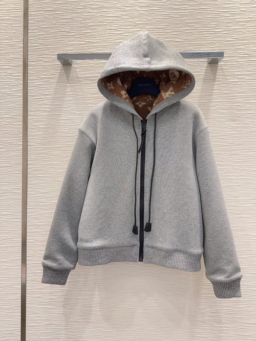 Louis Vuitton Comfortable Lamb Wool Coat for Everyday Use