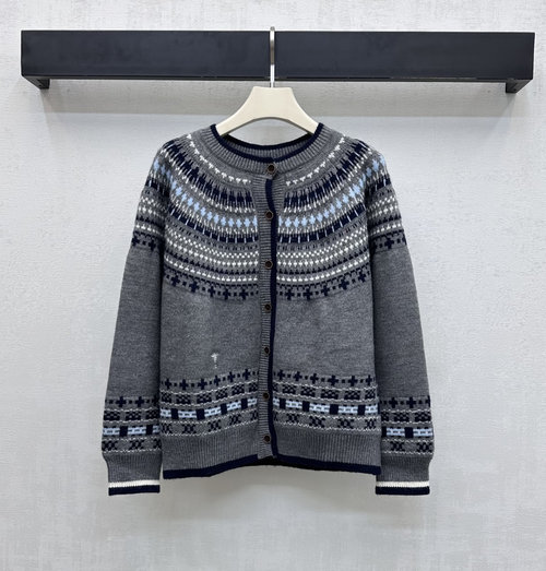 Dior Heavy-Duty Crochet Round-Neck Knit Cardigan with Brand Elements, Classic Style