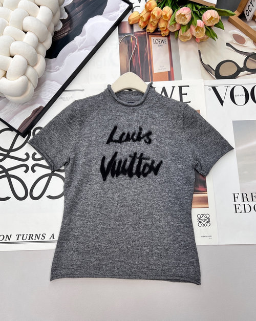 Louis Vuitton Textured Monogram Intarsia Short-Sleeve Sweater