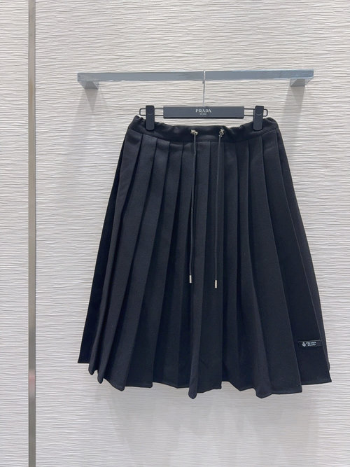 Prada Timeless Pleated Skirt with Elegant Appeal for Daily Wear
