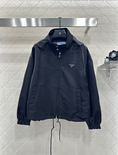Prada Detachable Hooded Waterproof Nylon Windbreaker Jacket with Classic Triangle Metal Logo and Elegant Silhouette