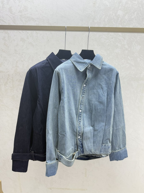 Loewe High - Quality Product Real - Shot Image