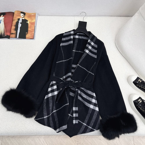 Burberry Fox Fur - Decorated Double - Faced Woolen Jacket, Graceful