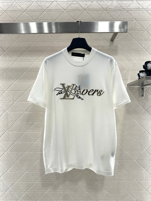 Louis Vuitton Contrast Embroidery Fox Logo Short Sleeve Shirt, Fashionable and Distinctive