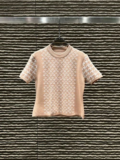 Louis Vuitton Introduced Jacquard Letter Short - Sleeve Knitwear