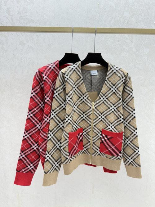 Burberry Classic Knitted Long-Sleeved V-Neck Cardigan in Red and Khaki