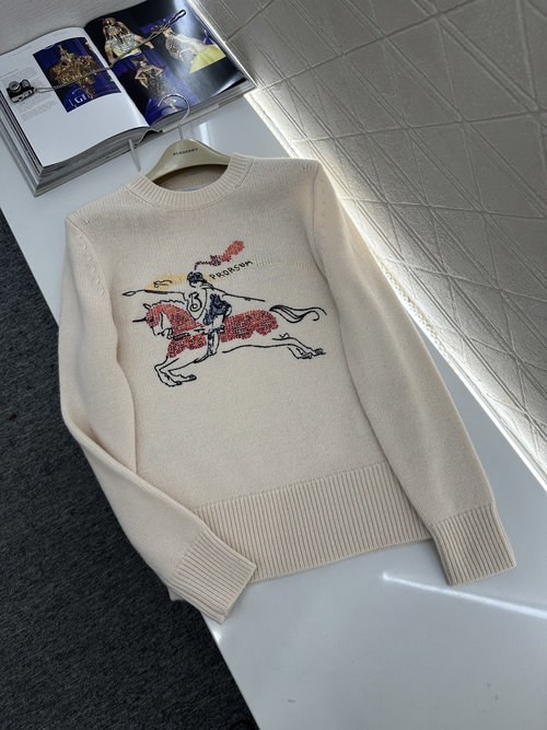 Burberry Embroidery War Horse Knit Sweater in Fashionable Style