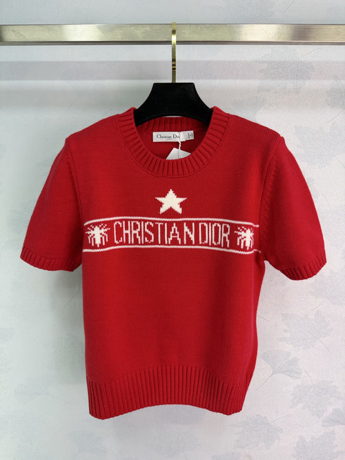 Dior Red Star Knit Short Sleeve, Festive and Attention-Grabbing