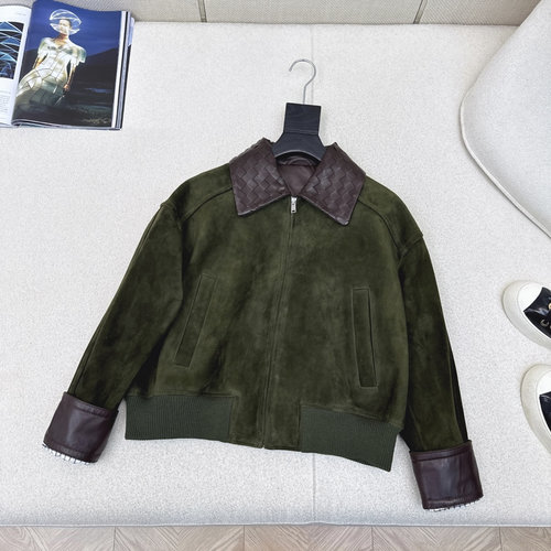 Bottega Veneta Customized Leather Jacket with Creative Design and Slimming Effect