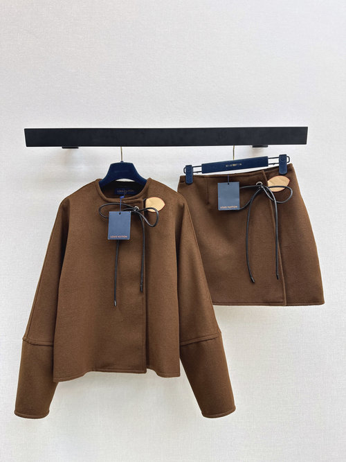 Louis Vuitton Fashionable Imported Woolen Short Coat with Bow and Leather Trim