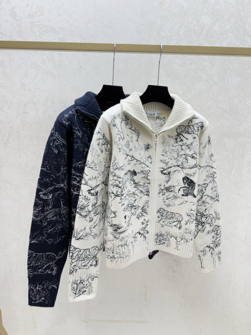 Dior Color-Blocked Jungle Tiger Embroidery Turn-Down Collar Knit Long-Sleeve Cardigan in White and Royal Blue