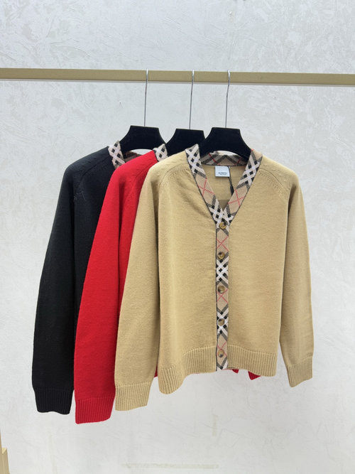 Burberry Color-Blocked V-Neck Simple Knit Long-Sleeve Cardigan in Black, Khaki and Red