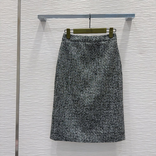 Gucci Stylish and Slimming Suit with Fine Craftsmanship