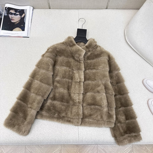 Loro Piana Faux Mink Collar H-Shaped Coat for a Stylish Appearance