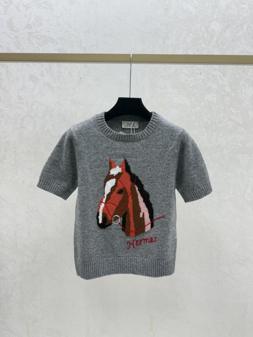 Hermes Gray Contrast Color Pony Round Neck Knitted Short Sleeve