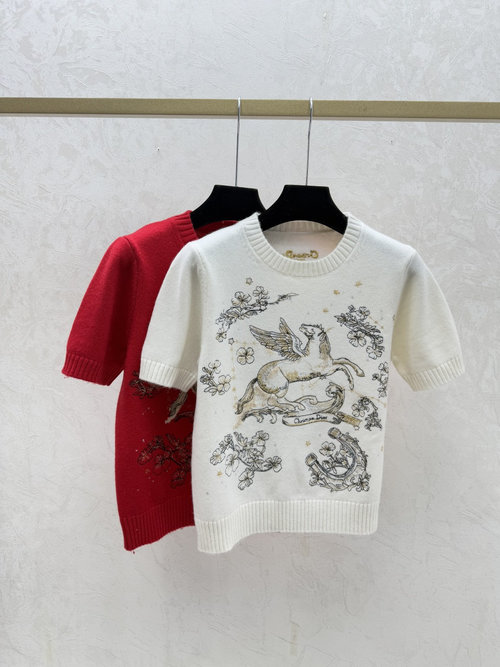 Dior White and Red Contrast Color Pony Embroidery Round Neck Knitted Short Sleeve