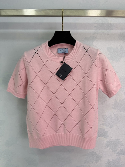 Prada Diamond Pattern Knitted Short Sleeve - Delicate Round Neck Design