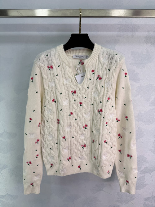 Dior Delicate Floral Embroidered Knitted Sweater for a Refined Look