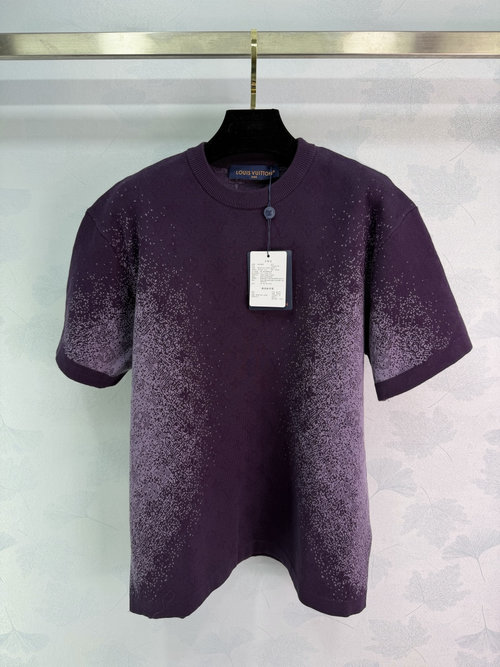 Louis Vuitton Subtle Gradient Purple Jacquard Knit Short Sleeve, Soft and Versatile Wear