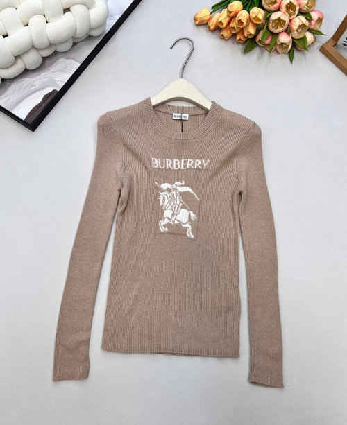 Burberry Classic Horse Embroidery Slim - Fit Knit Sweater
