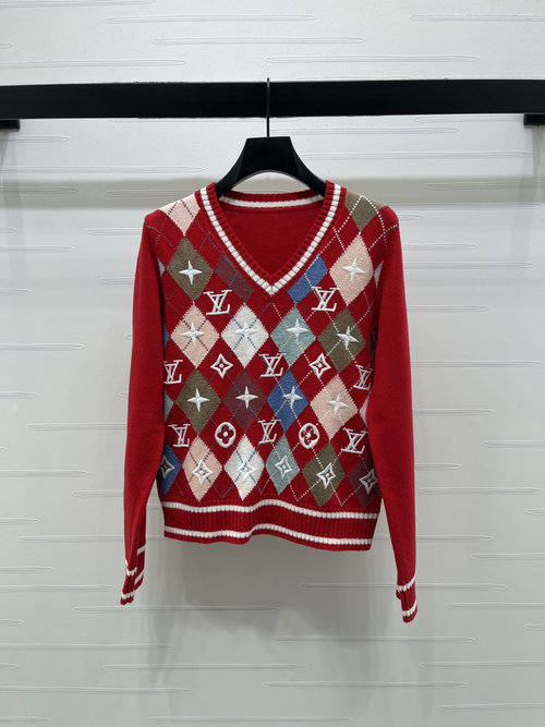 Louis Vuitton Peach-Heart Collar Embroidery Pullover with Monogram Design