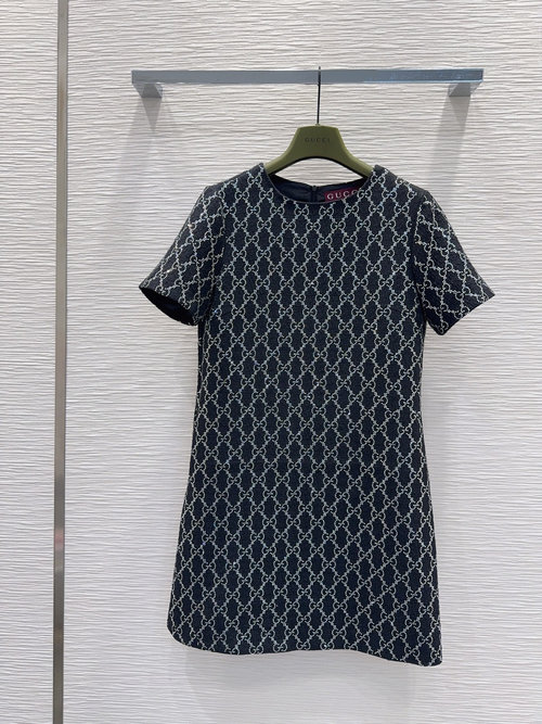 Gucci Versatile Rhinestone Dress Full of Details