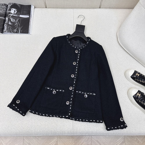 Chanel Luxury Handmade Rolled-Edge Double-Pocket Tweed Jacket